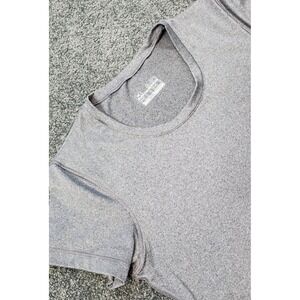 Under Armour HeatGear Fitted Athletic T-Shirt Short‎ Sleeve Gray MD Medium
